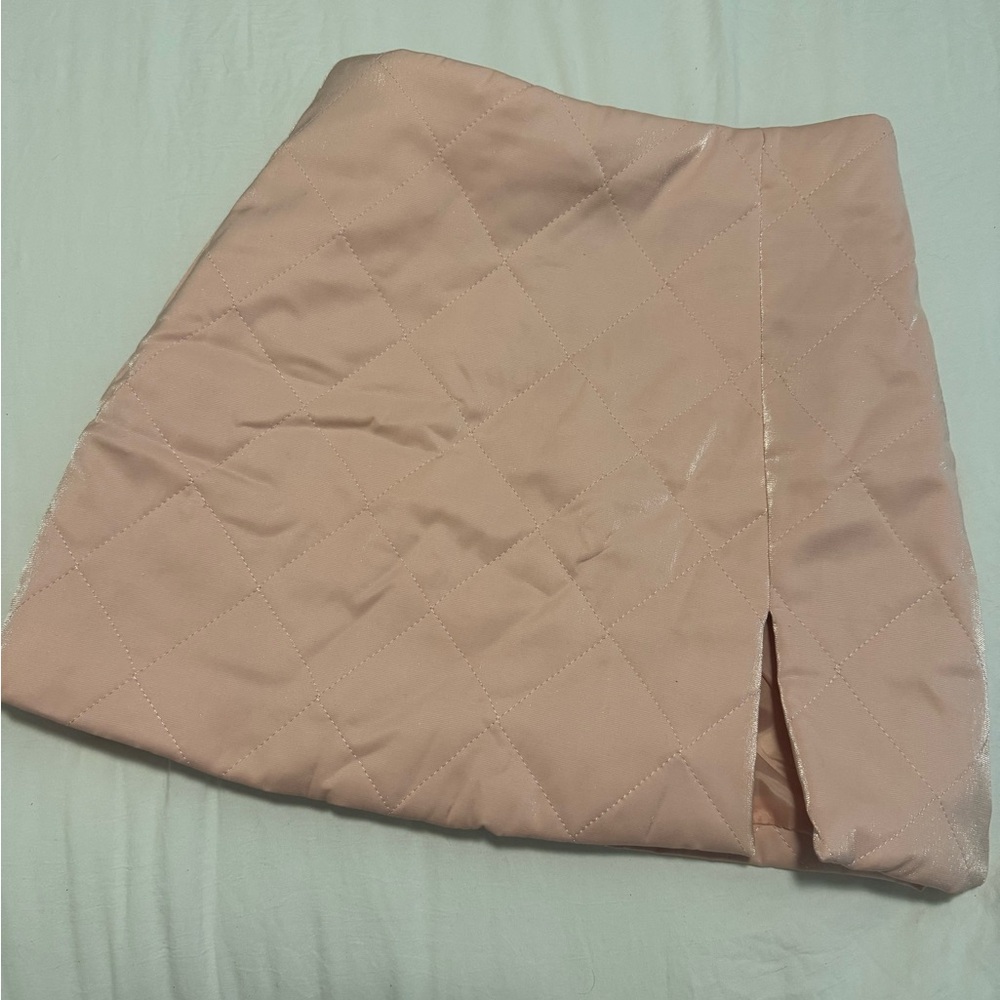Quilted baby pink mini skirt from forever 21 NEW WITH TAGS size medium